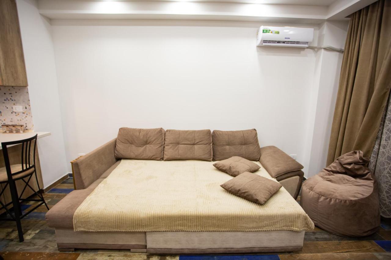 Fantastic Apartments Near Republic Square, Perfect Location, Mystreet Company 예레반 외부 사진