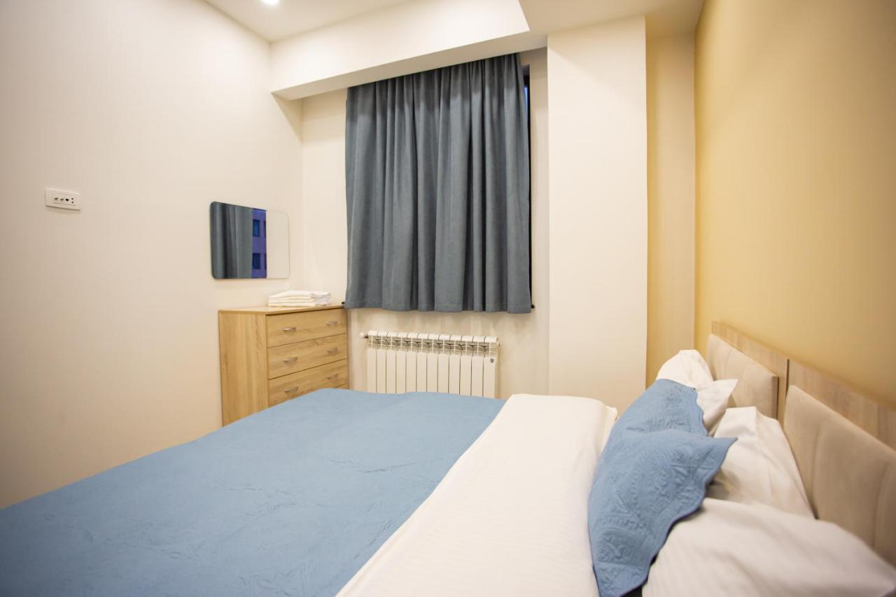 Fantastic Apartments Near Republic Square, Perfect Location, Mystreet Company 예레반 외부 사진