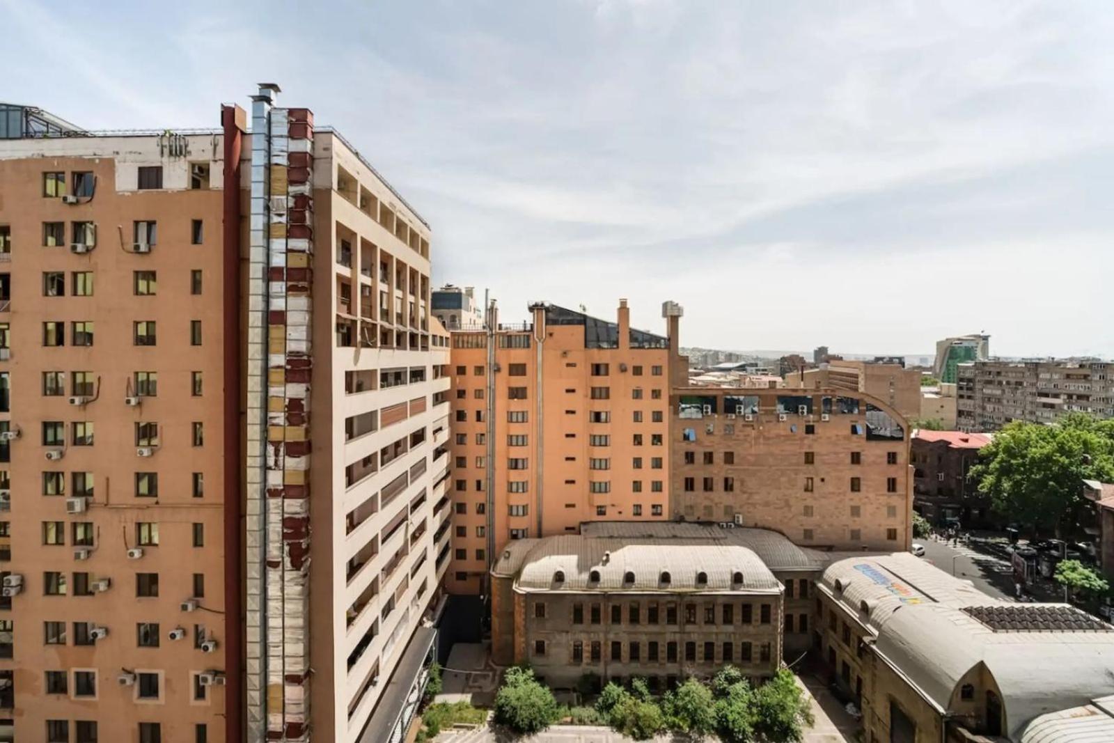 Fantastic Apartments Near Republic Square, Perfect Location, Mystreet Company 예레반 외부 사진