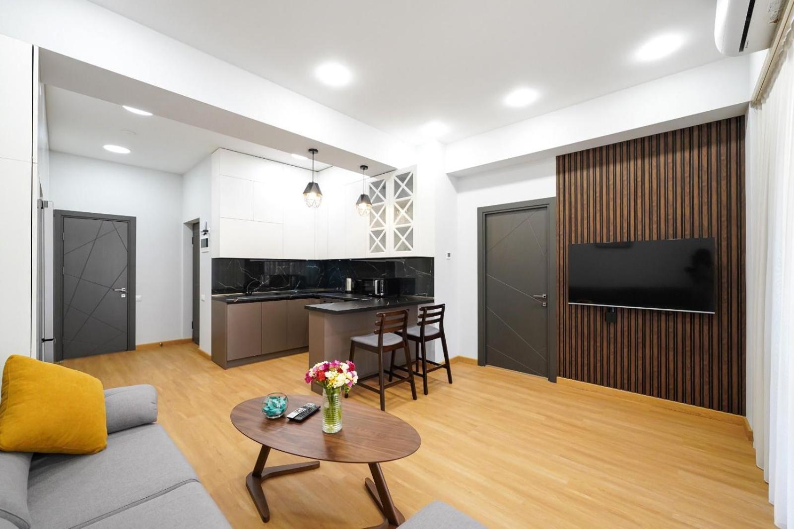 Fantastic Apartments Near Republic Square, Perfect Location, Mystreet Company 예레반 외부 사진
