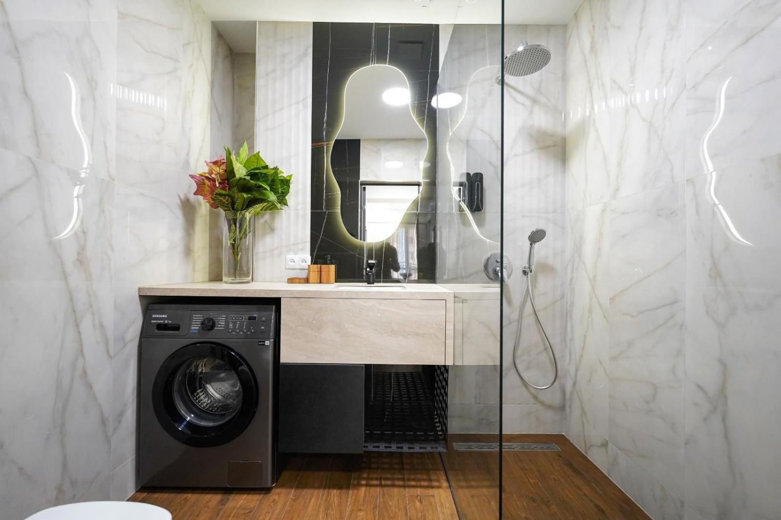 Fantastic Apartments Near Republic Square, Perfect Location, Mystreet Company 예레반 외부 사진