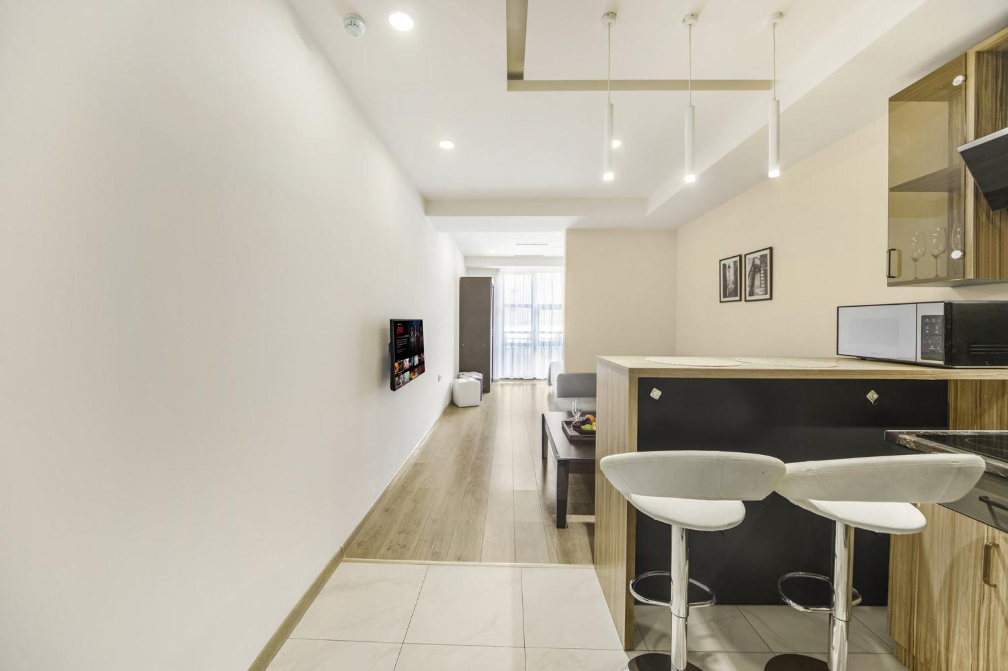 Fantastic Apartments Near Republic Square, Perfect Location, Mystreet Company 예레반 외부 사진